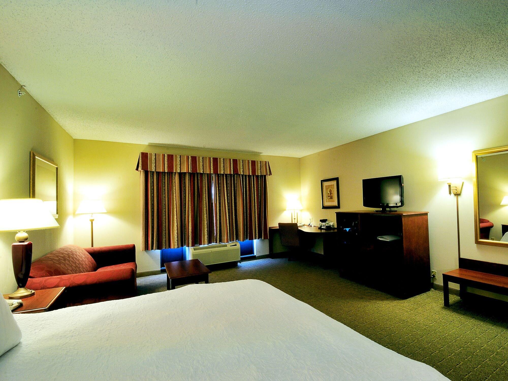Hampton Inn Фейетвилл Экстерьер фото