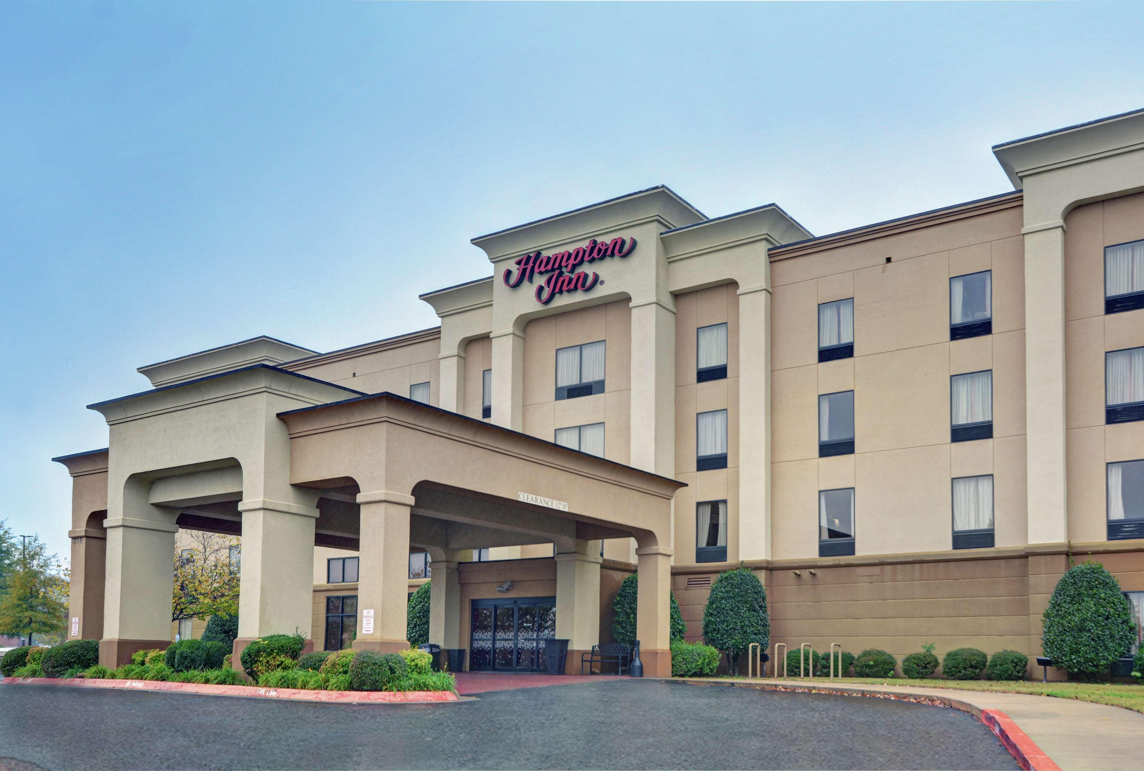 Hampton Inn Фейетвилл Экстерьер фото